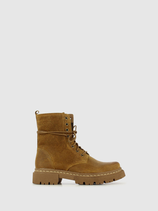 Botins com Fecho em Camurça Camel